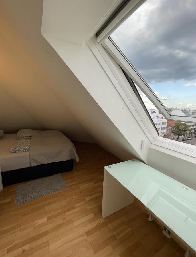Eca Rooftop Live - Private Rooms & Serviced Apartments Viena Exterior foto